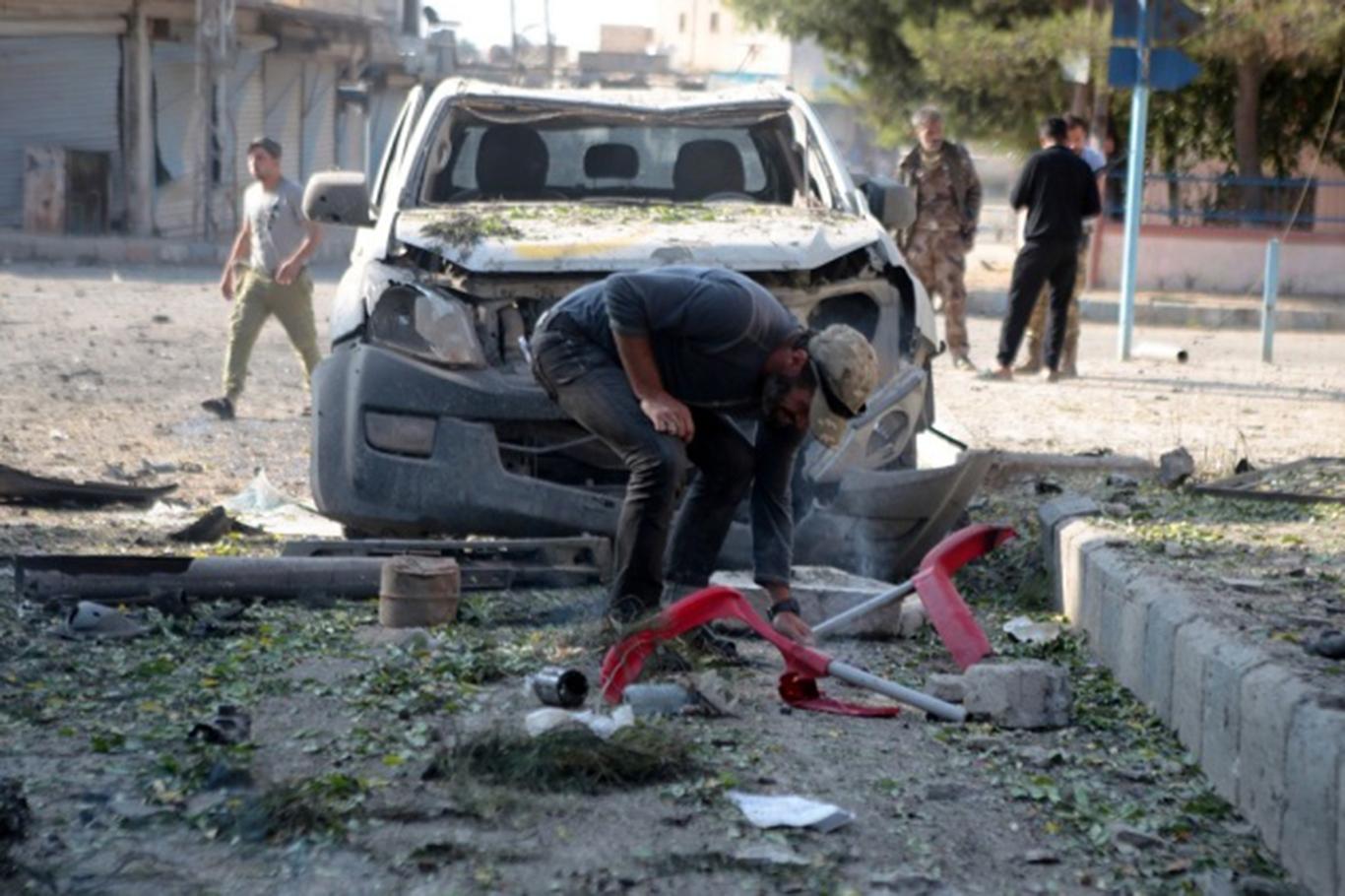 Tel Abyad ‘da bomba yüklü araçla saldırı: 8 ölü, 20 yaralı Tel Abyad ‘da bomba yüklü araçla saldırı: 8 ölü, 20 yaralı